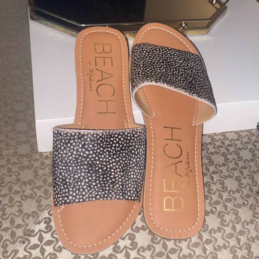 Beach sandals